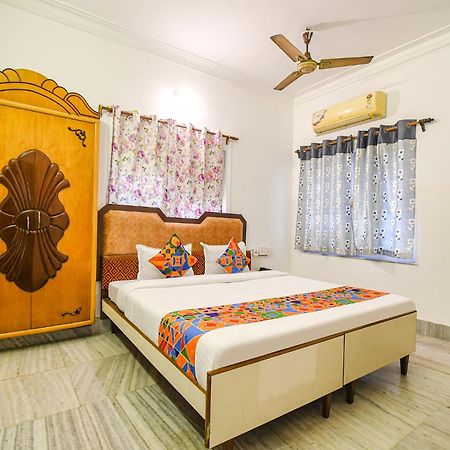 Fabexpress Astoria House Hotel Kolkata Ngoại thất bức ảnh