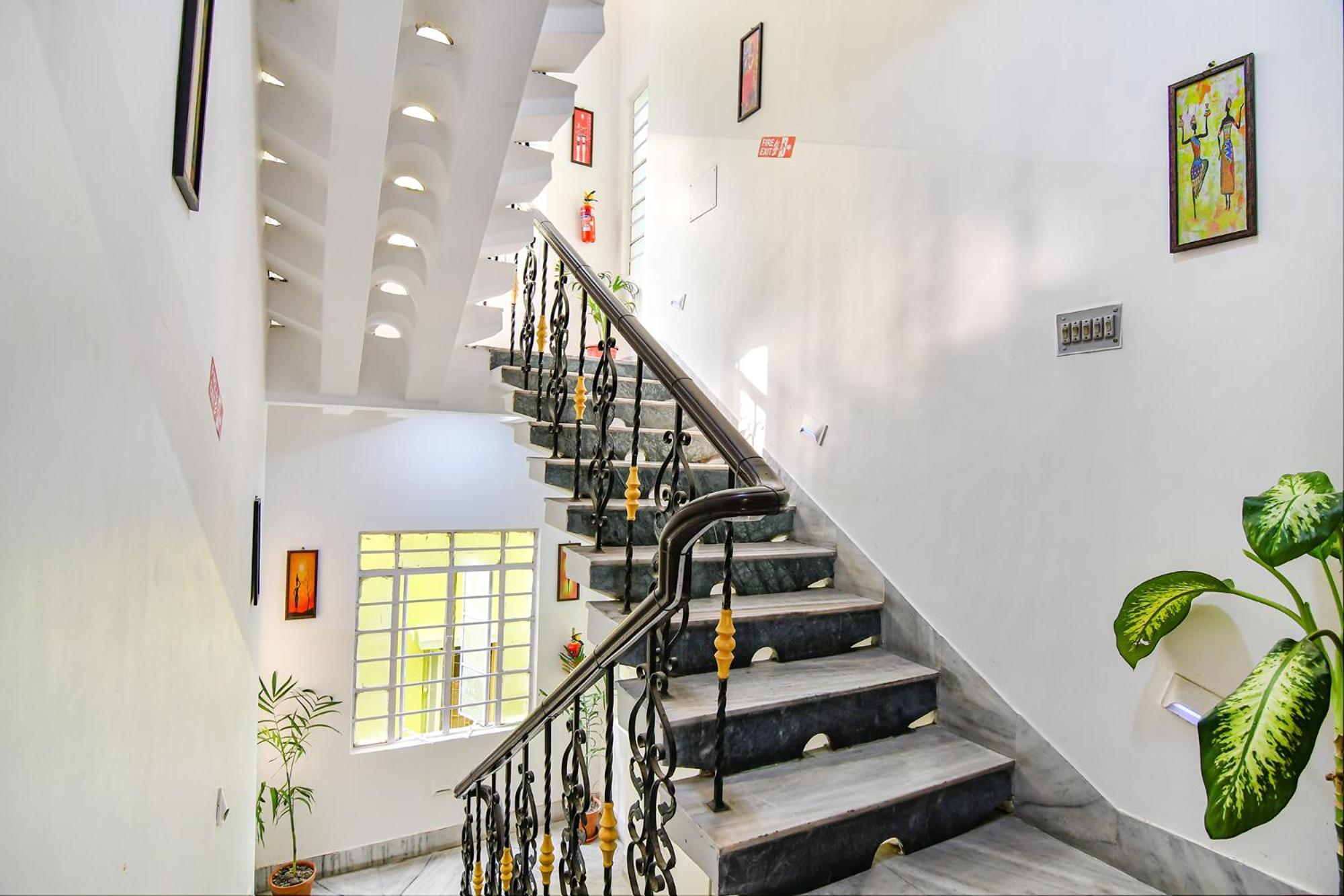 Fabexpress Astoria House Hotel Kolkata Ngoại thất bức ảnh